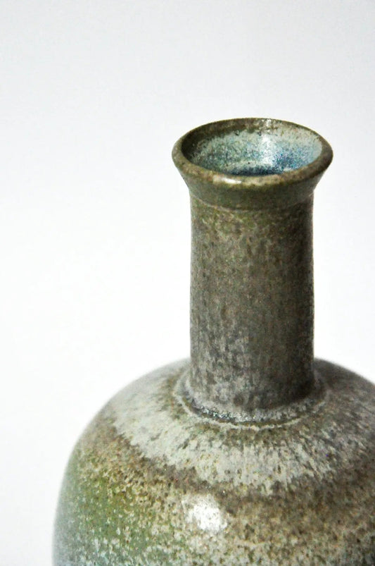Exploring the Emotional and Practical Aspects of Cremation Urns. - PREMIUM URNS
