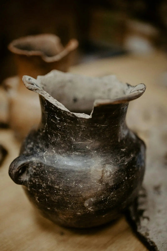 How to Honour Your Loved One With a Personalised Cremation Urn - PREMIUM URNS