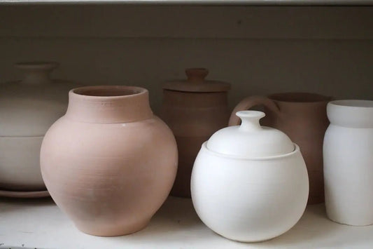 Ten Trending Cremation Urn Designs You Should Know About - PREMIUM URNS
